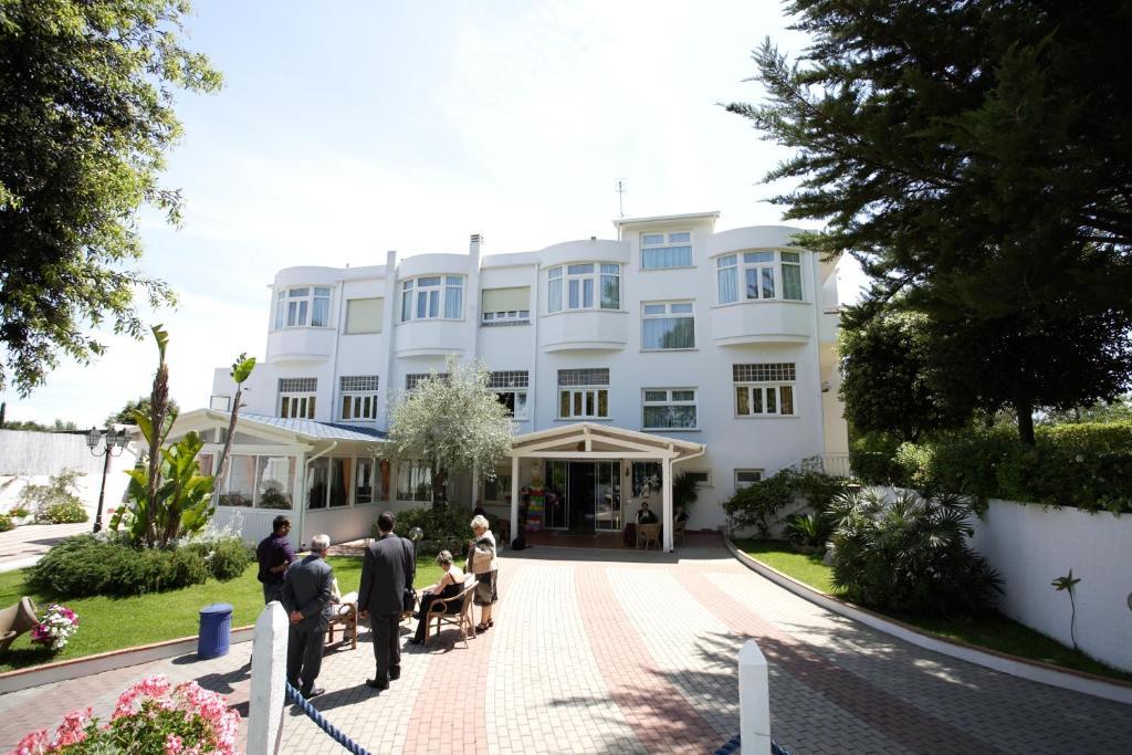 Hotel Capo Circeo Centro Benessere & Padel Сан-Феличе-Чирчео Экстерьер фото