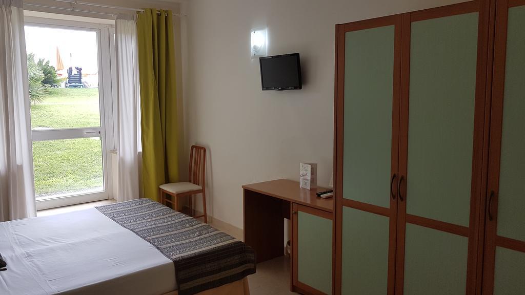 Hotel Capo Circeo Centro Benessere & Padel Сан-Феличе-Чирчео Экстерьер фото