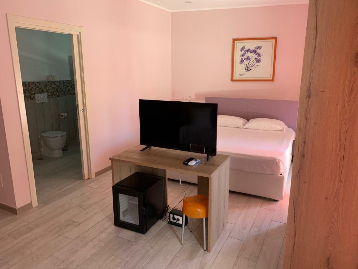 Hotel Capo Circeo Centro Benessere & Padel Сан-Феличе-Чирчео Экстерьер фото