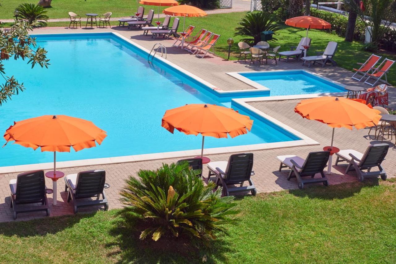 Hotel Capo Circeo Centro Benessere & Padel Сан-Феличе-Чирчео Экстерьер фото